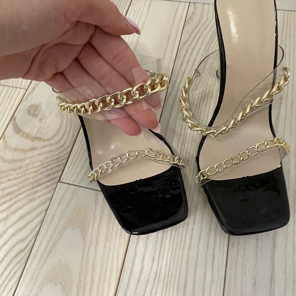 Elegant Black and Gold Chain Strap Heels - Picture 7 of 7